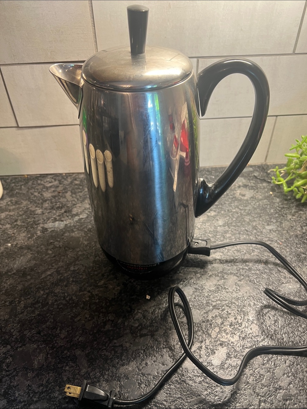 Vintage Farberware Superfast 12 cup electric percolator.  Heats immediately